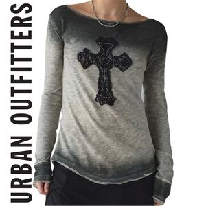 NWOT Urban Outfitters BDG brynn Cross Applique Graphic Long Sleeve Tee